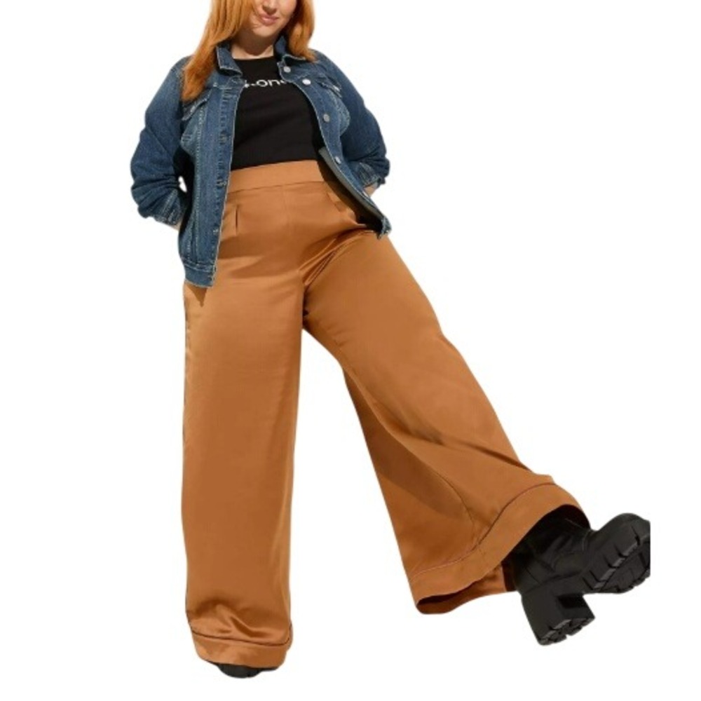Torrid Women Copper Satin Wide Leg Pleated High Rise Trousers‎ Pants Size 2R